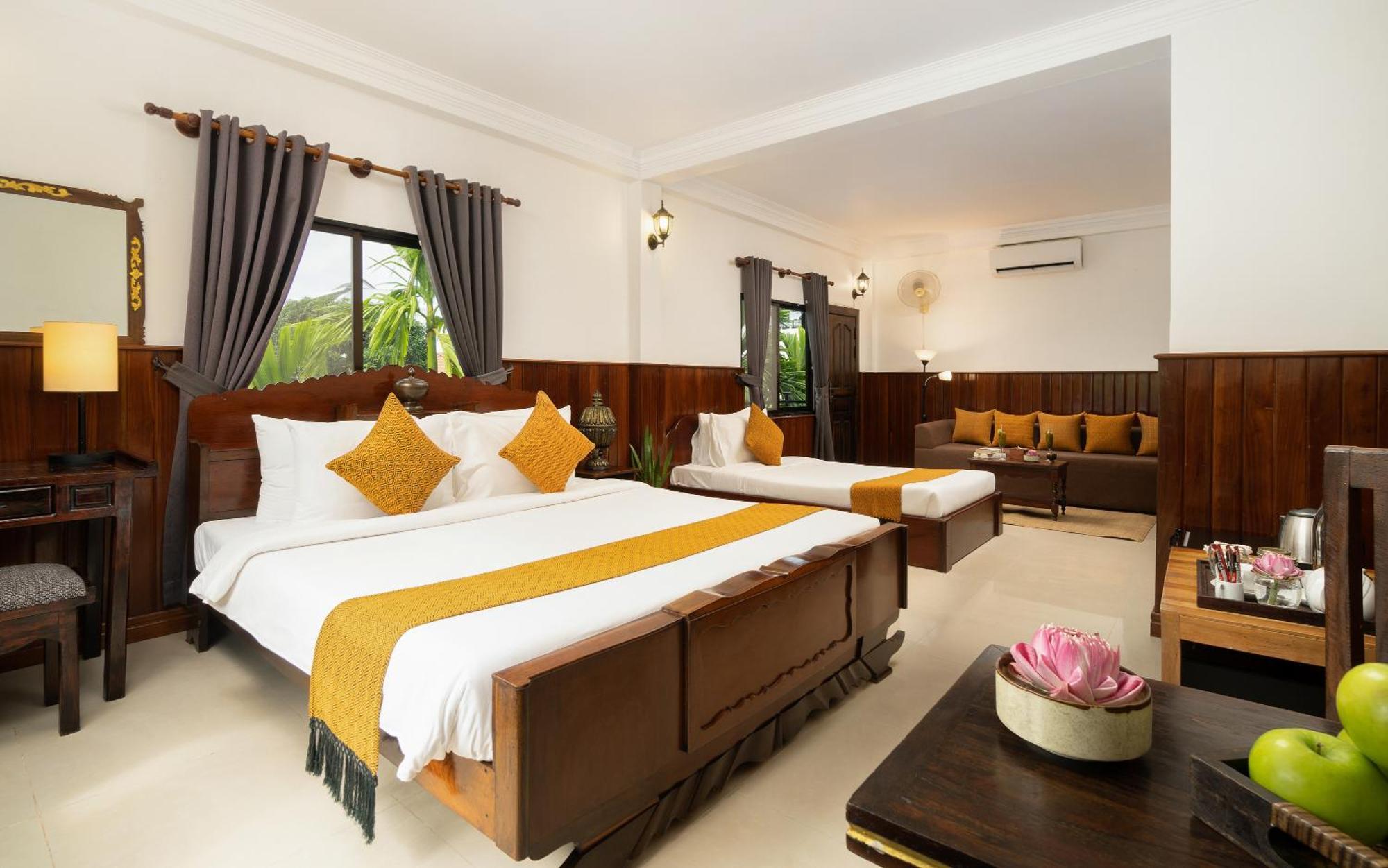 The Urban Hotel Siem Reap Exterior foto