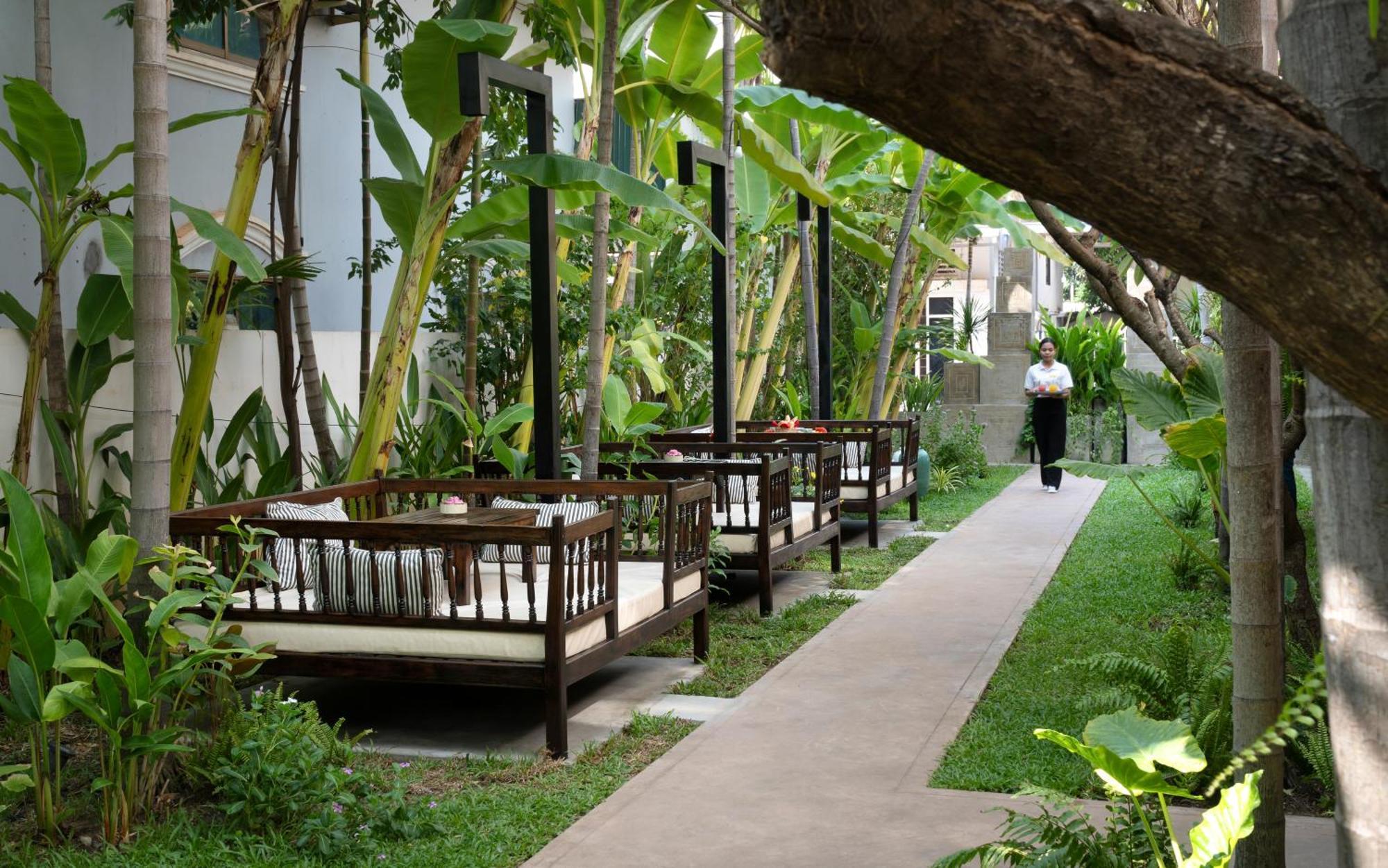 The Urban Hotel Siem Reap Exterior foto